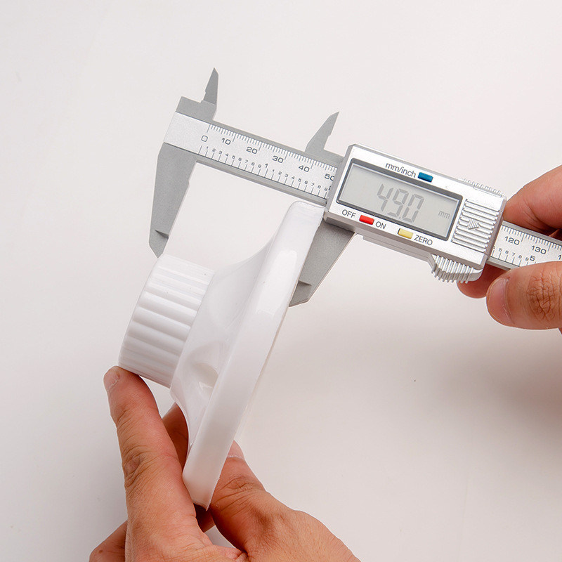 흰색 평면 램프 베이스 천장 220V 등급 전압의 E27형 나사형 램프 홀더